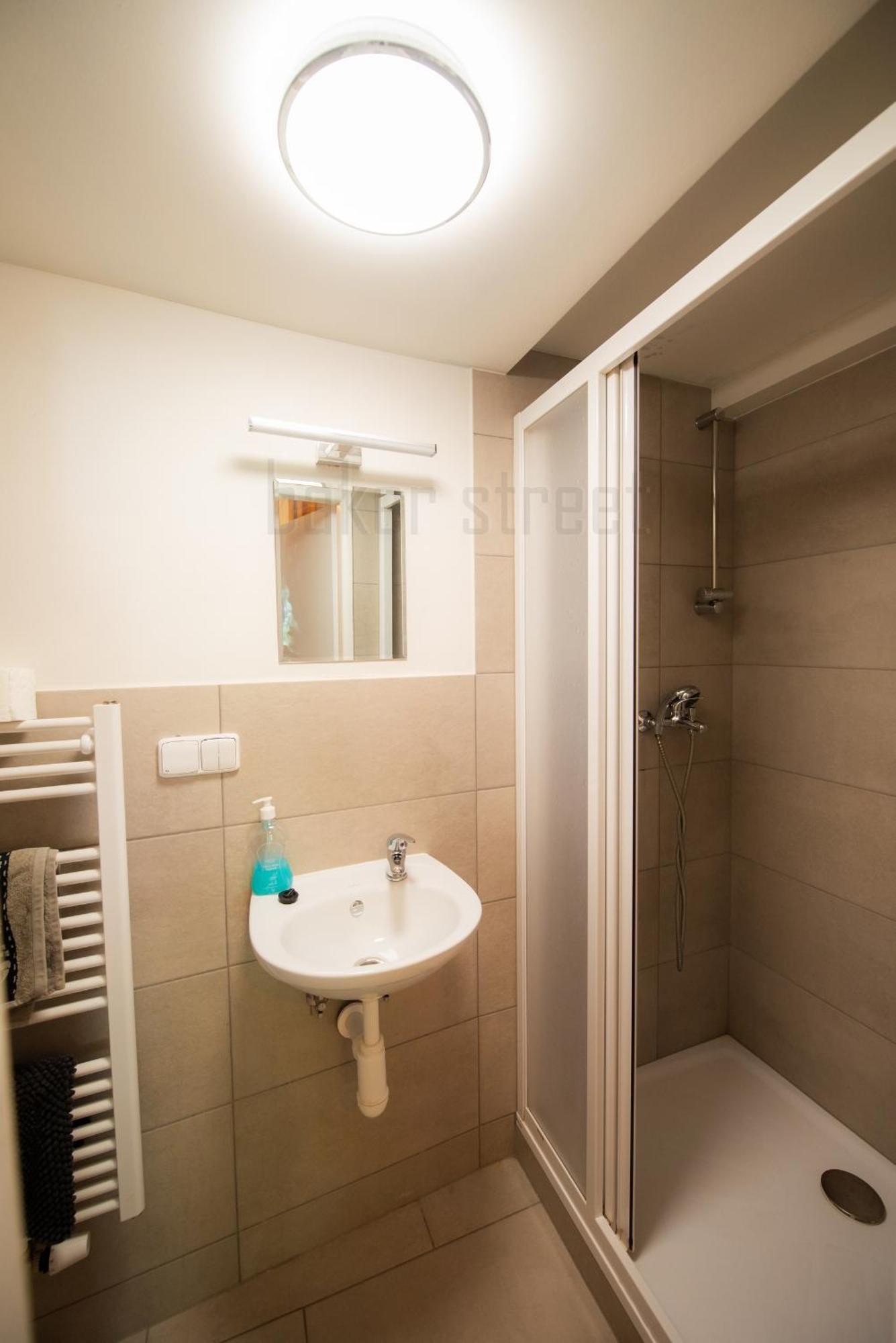 Storey Apartment Close To Metro Palmovka Prag Exteriör bild